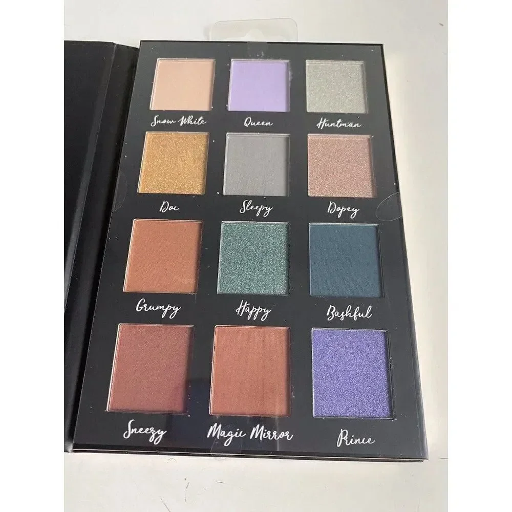 Taste Beauty Disney Snow White & Seven Dwarfs Eyeshadow Palette 12 Shades Mirror